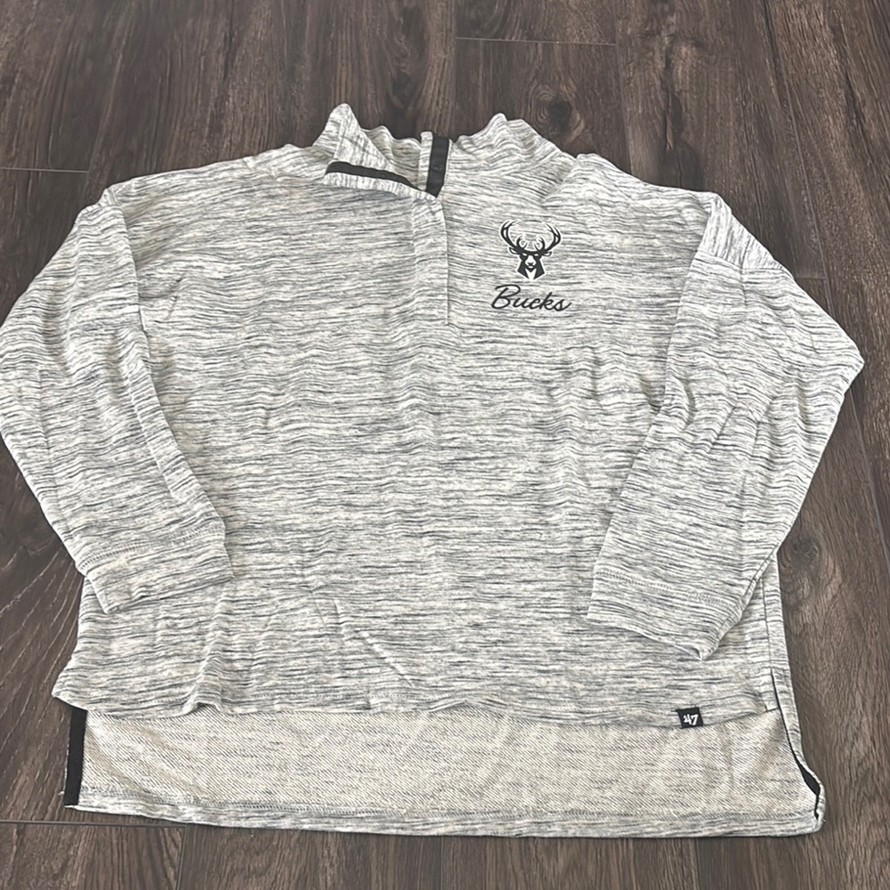 Women’s Milwaukee Bucks ‘47 Sweater